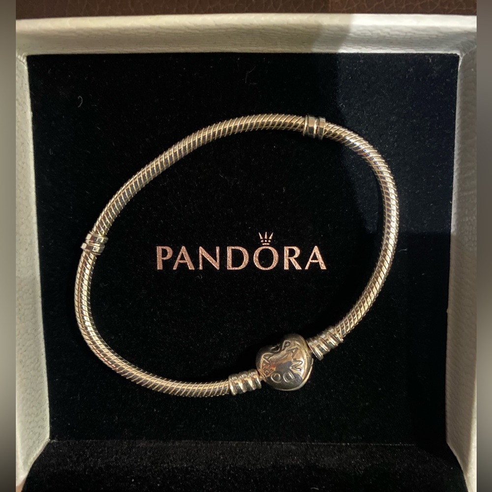 Pandora Moments Heart Clasp Snake Chain Bracelt